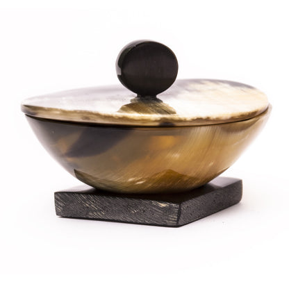 Hornschale mit Deckel